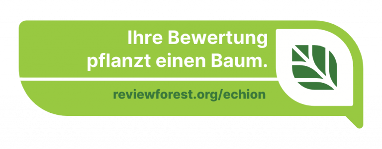 Abzeichen vom Kooperationspartner Reviewforest in grün mit dem Text "Ihre Bewertung pflanzt einen Baum"